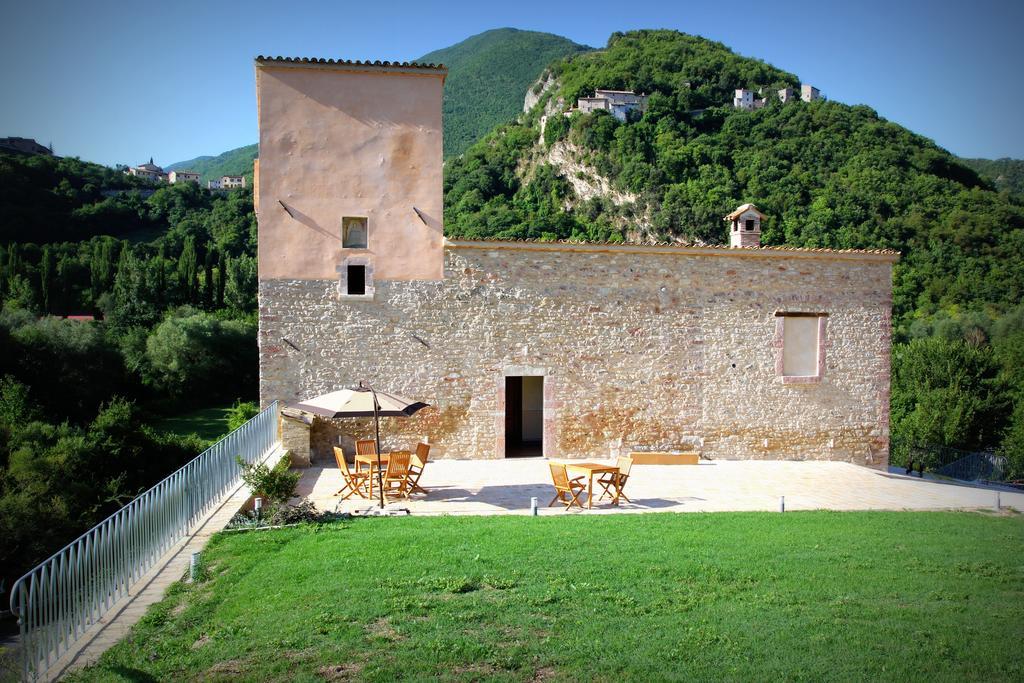 Вилла Agriturismo Casale La Palombara Cerreto di Spoleto Экстерьер фото