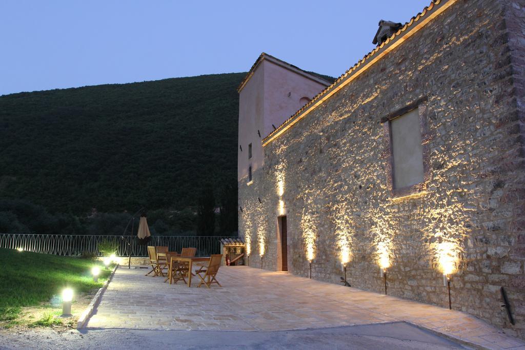 Вилла Agriturismo Casale La Palombara Cerreto di Spoleto Экстерьер фото